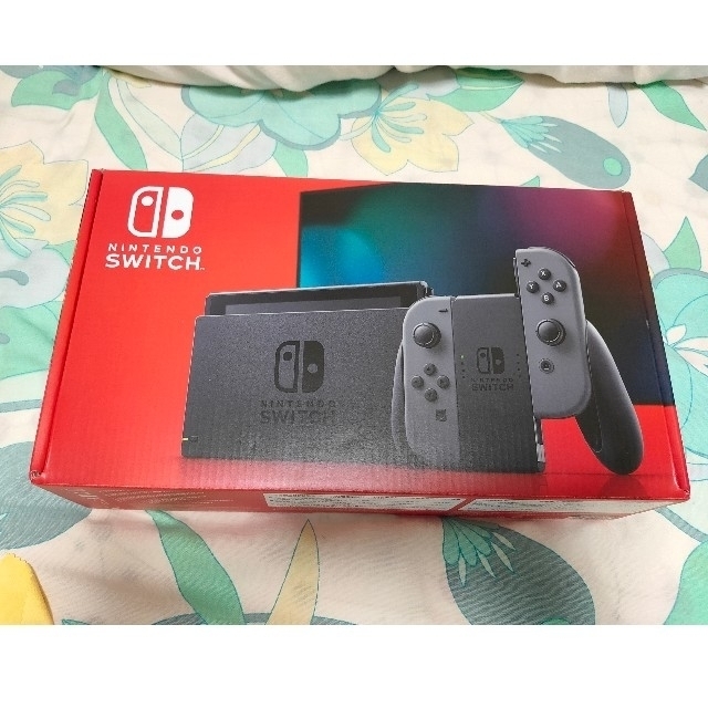 Nintendo Switch - 新型 Nintendo Switch グレー 本体ケース付 の通販 by 白い丸's shop