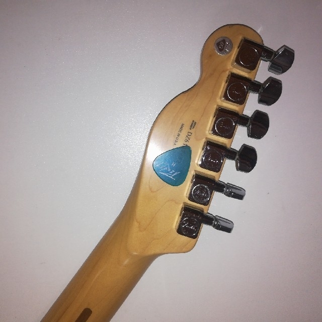 Fender(フェンダー)のFender telecaster american Dx 60th anniv 楽器のギター(エレキギター)の商品写真