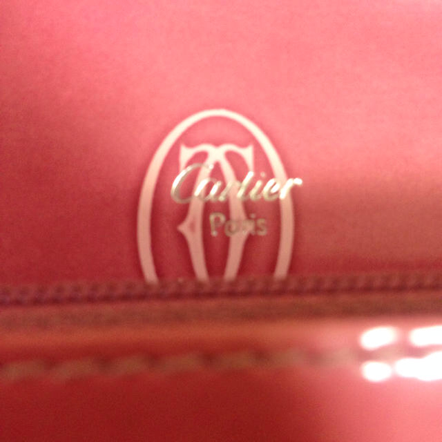Cartier(カルティエ)のカルティエ ピンクの長財布 レディースのファッション小物(財布)の商品写真