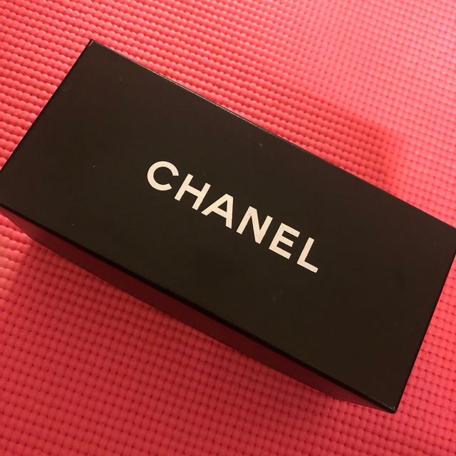 CHANEL(シャネル)のシャネル　サングラス　空箱 レディースのバッグ(ショップ袋)の商品写真