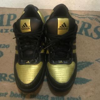 アディダス(adidas)のアディダススニーカー(スニーカー)