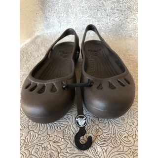 クロックス(crocs)の新品21.0　レディース 靴　クロックス　パンプス　防水　春夏秋冬 crocs (ハイヒール/パンプス)