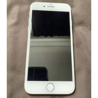 アイフォーン(iPhone)のiPhone7 32GB シルバー docomoモデル(スマートフォン本体)