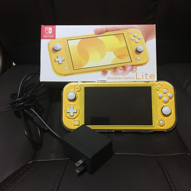 Nintendo Switch Lite イエロー 美品