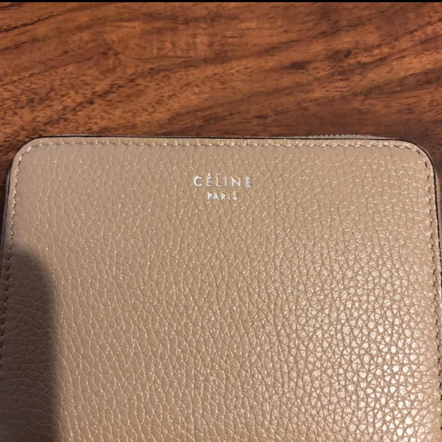 celine(セリーヌ)のレア！新品未使用　CELINE 小銭入れ 旧ロゴ　ベージュ×オレンジ レディースのファッション小物(コインケース)の商品写真