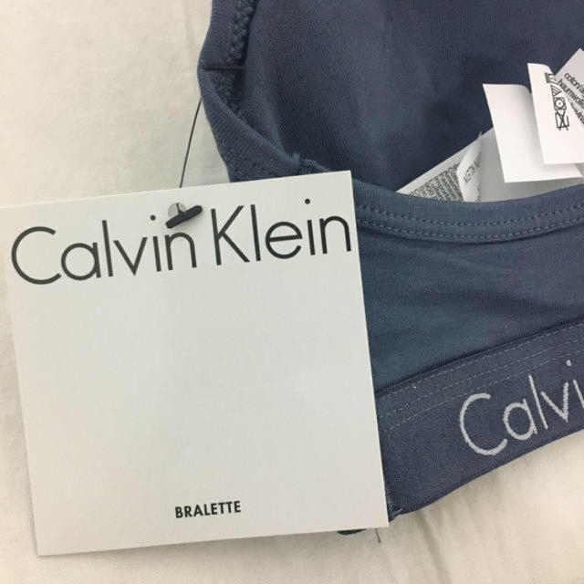 Calvin Klein(カルバンクライン)のCalvin Klein 新品　タグ付き　下着セット スポーツ/アウトドアのトレーニング/エクササイズ(ヨガ)の商品写真