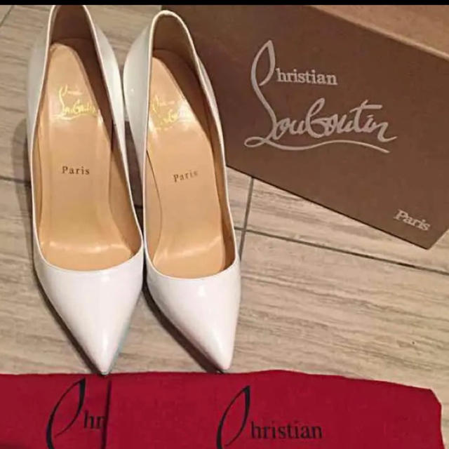 Christian Louboutin(クリスチャンルブタン)の新品試着のみ クリスチャンルブタンバイカラーパンプス レディースの靴/シューズ(ハイヒール/パンプス)の商品写真