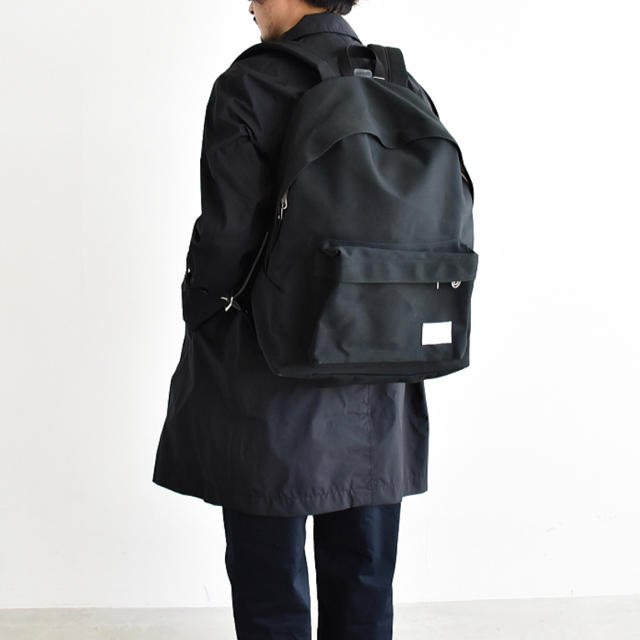 nanamica(ナナミカ)のnanamica (ナナミカ) DAY PACK (デイパック)  ブラック メンズのバッグ(バッグパック/リュック)の商品写真