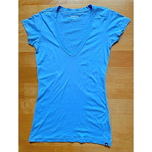 Hurley(ハーレー)の【Hurley】【美品】レディース　Tシャツ　水色　ハワイ　サーフィン レディースのトップス(Tシャツ(半袖/袖なし))の商品写真