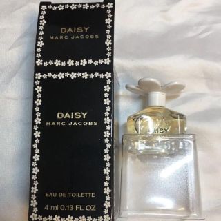 マークジェイコブス(MARC JACOBS)のMARC JACOBS DAISY 4ml(香水(女性用))