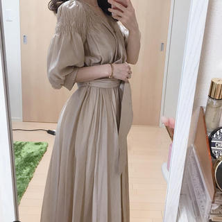 Her lip to】Airy Volume Sleeve Dress-