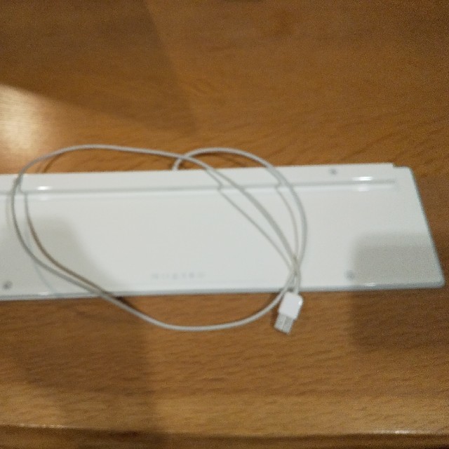 Apple(アップル)のiMac用 USB キーボード 10キー付 インテリア/住まい/日用品の机/テーブル(オフィス/パソコンデスク)の商品写真