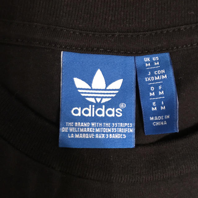 adidas(アディダス)のadidas originals Tシャツ　Mサイズ　ブラック　美品 メンズのトップス(Tシャツ/カットソー(半袖/袖なし))の商品写真