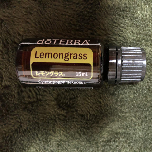 売切れ購入不可　新品未使用　doTERRA ドテラ レモングラス　15ml コスメ/美容のリラクゼーション(エッセンシャルオイル（精油）)の商品写真