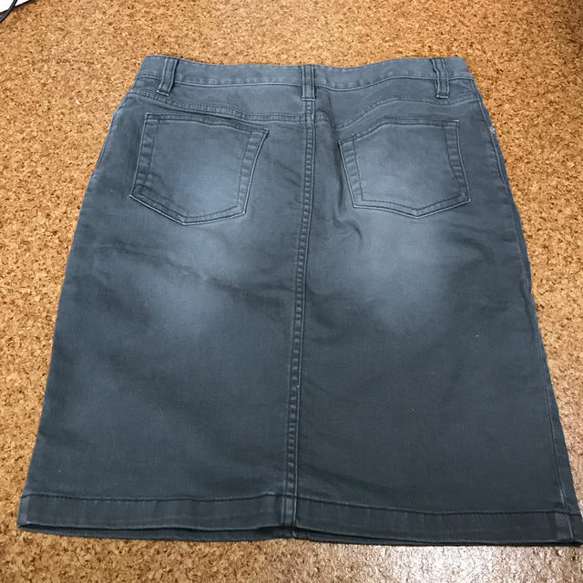 UNIQLO(ユニクロ)のユニクロ　UNIQLO スカート　ウェスト61 グレー　 レディースのスカート(ミニスカート)の商品写真