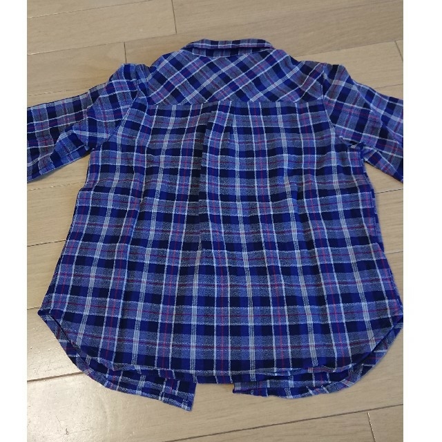 BEBE Noeil(ベベノイユ)のノイユ 長袖シャツ 110 キッズ/ベビー/マタニティのキッズ服男の子用(90cm~)(ブラウス)の商品写真