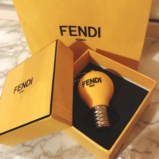 フェンディ(FENDI)のFENDI 非売品 USB キーホルダー(ノベルティグッズ)