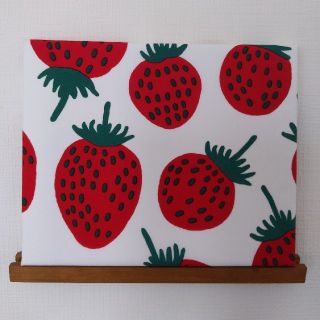 マリメッコ(marimekko)のmima様専用　マリメッコ　ファブリックパネル　マスクケース(ウェルカムボード)