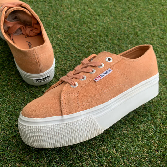 SUPERGA(スペルガ)の美品37 SUPERGA 2790 SUEW スペルガ スエード　厚底 D696 レディースの靴/シューズ(スニーカー)の商品写真