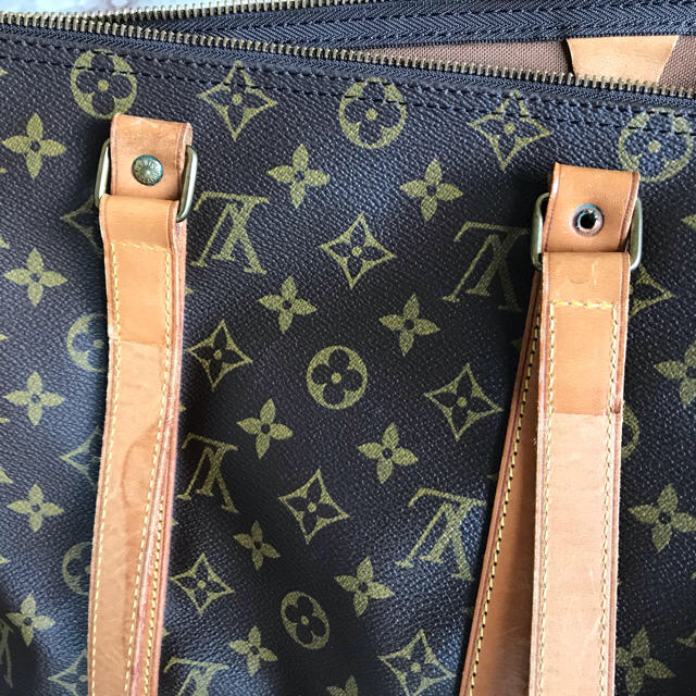 LOUIS VUITTON(ルイヴィトン)の♡肩がけ　旅行バック♡ ⚠︎難あり　⚠︎お値下げ レディースのバッグ(ボストンバッグ)の商品写真