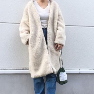 アズールバイマウジー(AZUL by moussy)のmoussy vネックニット(ニット/セーター)