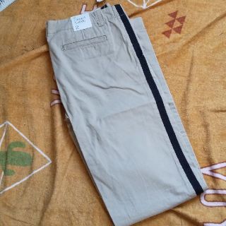 ギャップ(GAP)のGAP☆新品☆ライン入りチノパン(チノパン)