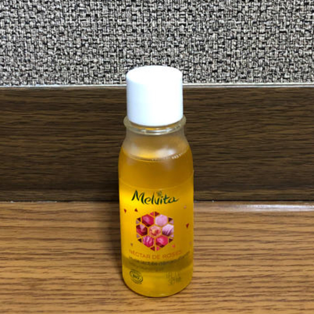 Melvita(メルヴィータ)のMelvita ネクターデローズ クレンジングオイル　30ml コスメ/美容のスキンケア/基礎化粧品(クレンジング/メイク落とし)の商品写真