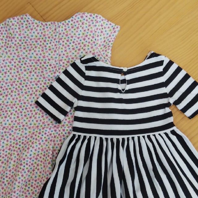 babyGAP(ベビーギャップ)のbabyGap ワンピース 2点 セット 18～24 ギャップ 90㎝ キッズ/ベビー/マタニティのキッズ服女の子用(90cm~)(ワンピース)の商品写真