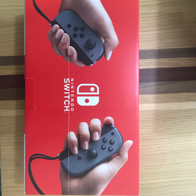 新品未開封　Nintendo Switch グレー　本体　(訳あり)