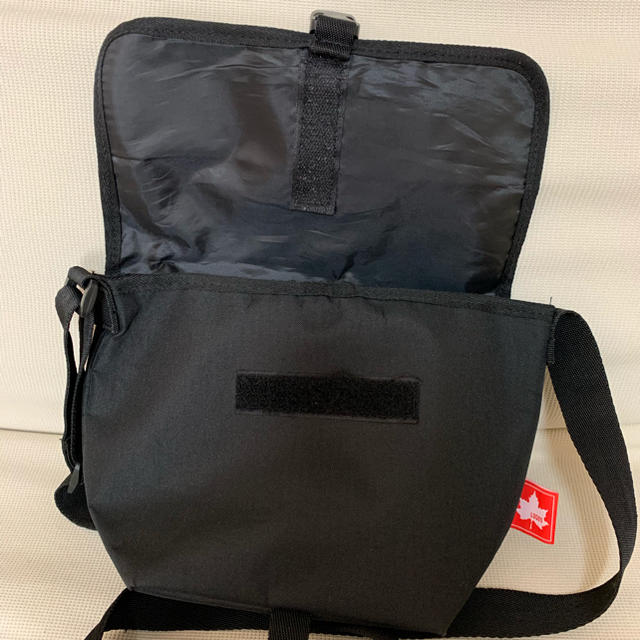 LOGOS(ロゴス)のSNOOPY &FARON メッセンジャーバック×LOGOS レディースのバッグ(メッセンジャーバッグ)の商品写真