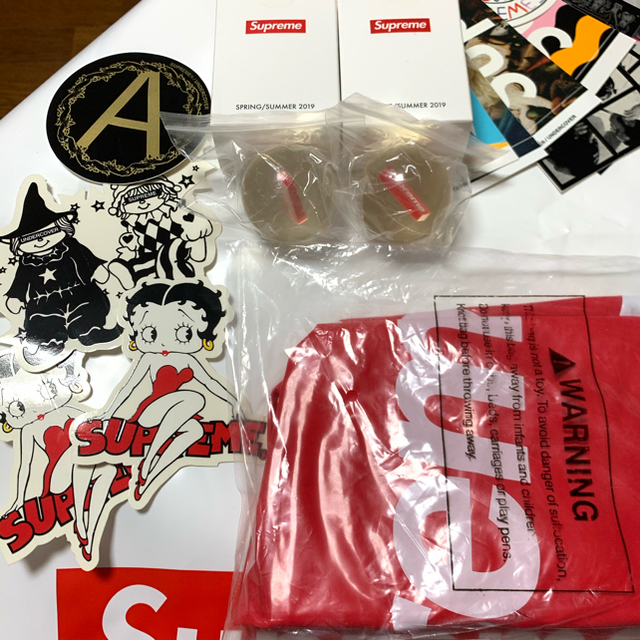 Supreme(シュプリーム)のsupreme ステッカー　ノベルティ　セット売り メンズのファッション小物(その他)の商品写真