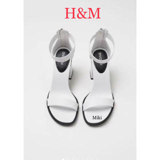エイチアンドエム(H&M)の【最終お値下げ‼️】H&M ブロックヒールサンダル　レア商品(サンダル)