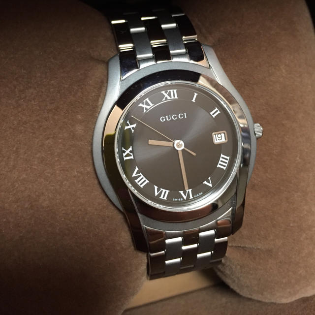 Gucci - 極美 定価12万GUCCI メンズ腕時計の通販 by J shop｜グッチならラクマ