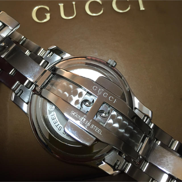 即納通販 Gucci メンズ腕時計の通販 by J shop｜グッチならラクマ - 極美✨定価12万GUCCI 日本製特価