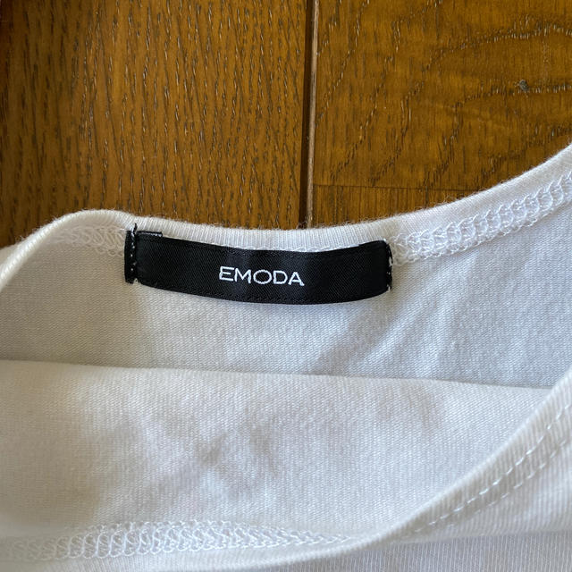 EMODA(エモダ)のEMODA ショートTOPS レディースのトップス(Tシャツ(半袖/袖なし))の商品写真