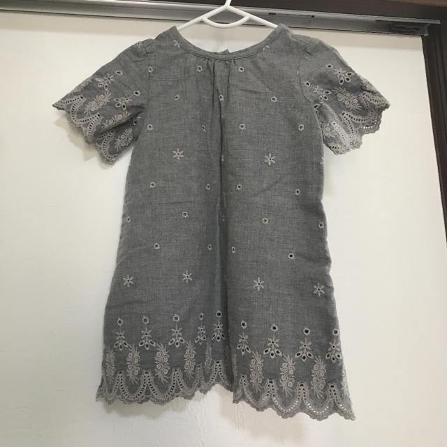 babyGAP(ベビーギャップ)のワンピース　レース　2歳 キッズ/ベビー/マタニティのキッズ服女の子用(90cm~)(ワンピース)の商品写真