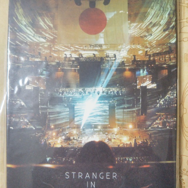 STRANGER　IN　BUDOKAN（初回限定盤） DVD特典ポストカード付き