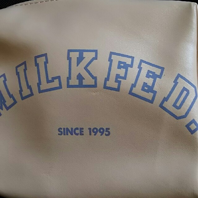 MILKFED.(ミルクフェド)のMILK  FED. ポーチ レディースのファッション小物(ポーチ)の商品写真