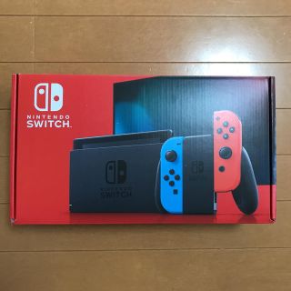 ニンテンドースイッチ(Nintendo Switch)の任天堂スイッチ本体 ネオンカラー【美品】(家庭用ゲーム機本体)