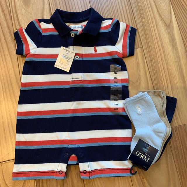 POLO RALPH LAUREN(ポロラルフローレン)の【新品】お値下げ！ラルフローレン　カバーオール3M&靴下 キッズ/ベビー/マタニティのベビー服(~85cm)(カバーオール)の商品写真