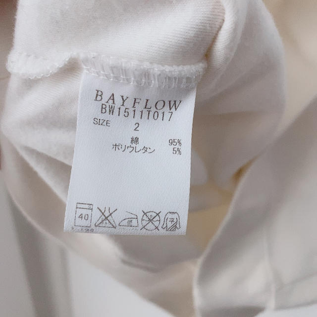 BAYFLOW(ベイフロー)のBAYFLOW 長袖Tシャツ　ロンT レディースのトップス(Tシャツ(長袖/七分))の商品写真