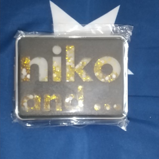 niko and...(ニコアンド)のニコアンド オリジナルラメミラー レディースのファッション小物(ミラー)の商品写真