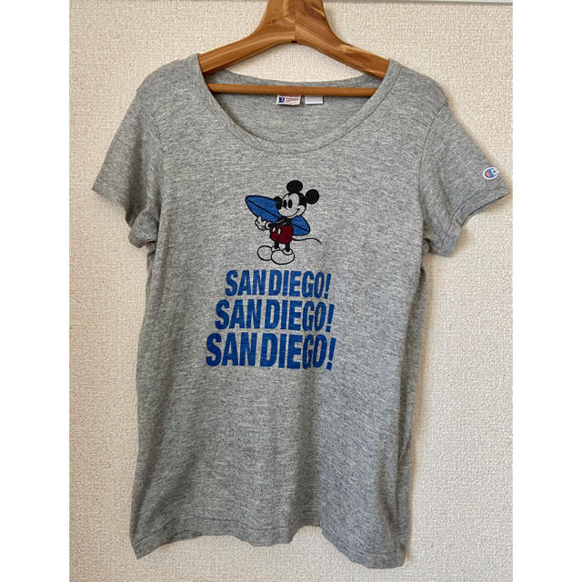 Champion(チャンピオン)の【champion DisneyコラボTシャツ】 レディースのトップス(Tシャツ(半袖/袖なし))の商品写真