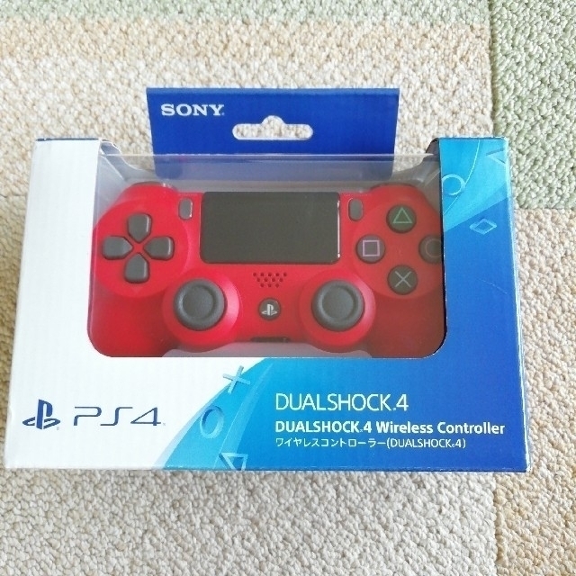 PlayStation4(プレイステーション4)の新品 保証付★PS4ワイヤレスコントローラー★DUALSHOCK4★マグマレッド エンタメ/ホビーのゲームソフト/ゲーム機本体(携帯用ゲーム機本体)の商品写真