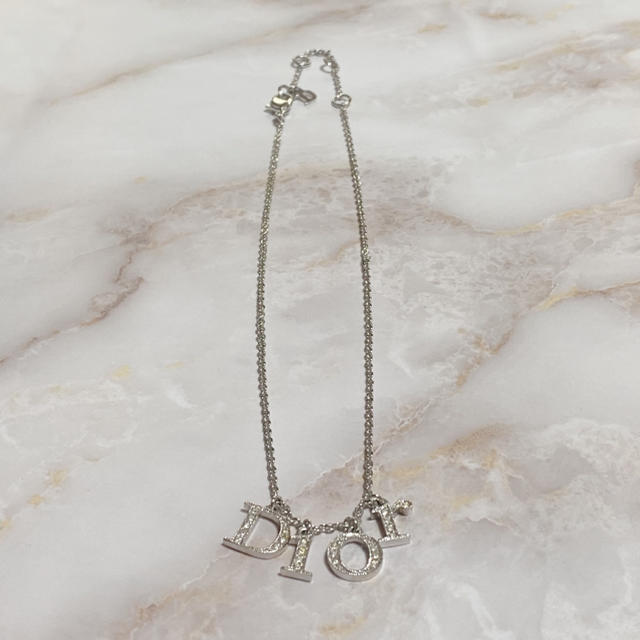 Dior(ディオール)のDiorロゴネックレス レディースのアクセサリー(ネックレス)の商品写真