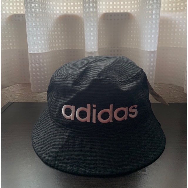 adidas(アディダス)のcrusher hat メンズの帽子(ハット)の商品写真