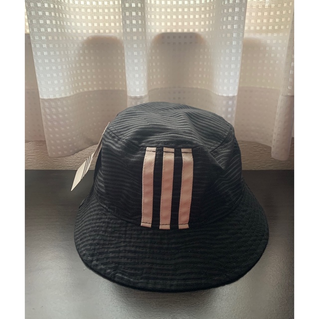adidas(アディダス)のcrusher hat メンズの帽子(ハット)の商品写真