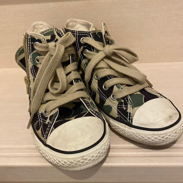 CONVERSE(コンバース)の8man様専用 キッズ/ベビー/マタニティのキッズ靴/シューズ(15cm~)(スニーカー)の商品写真