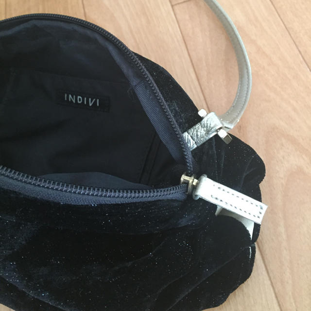 INDIVI(インディヴィ)の夏様専用　ショルダーバッグ レディースのバッグ(ショルダーバッグ)の商品写真