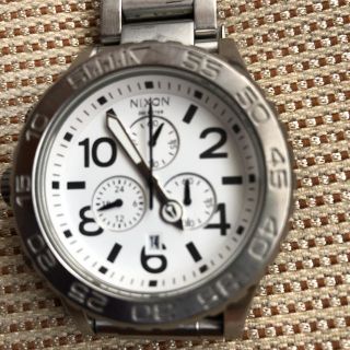 ニクソン(NIXON)のNIXON 42-20 CHRONO シルバー　ホワイト(腕時計(アナログ))